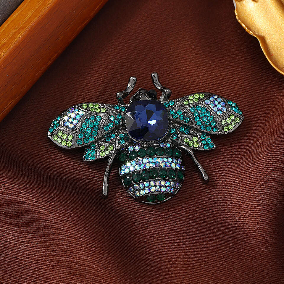 DHEssentials Newly Launched Full - diamond - adorned Bee Brooch for Women - A Stylish Accessory for Daily Outfits