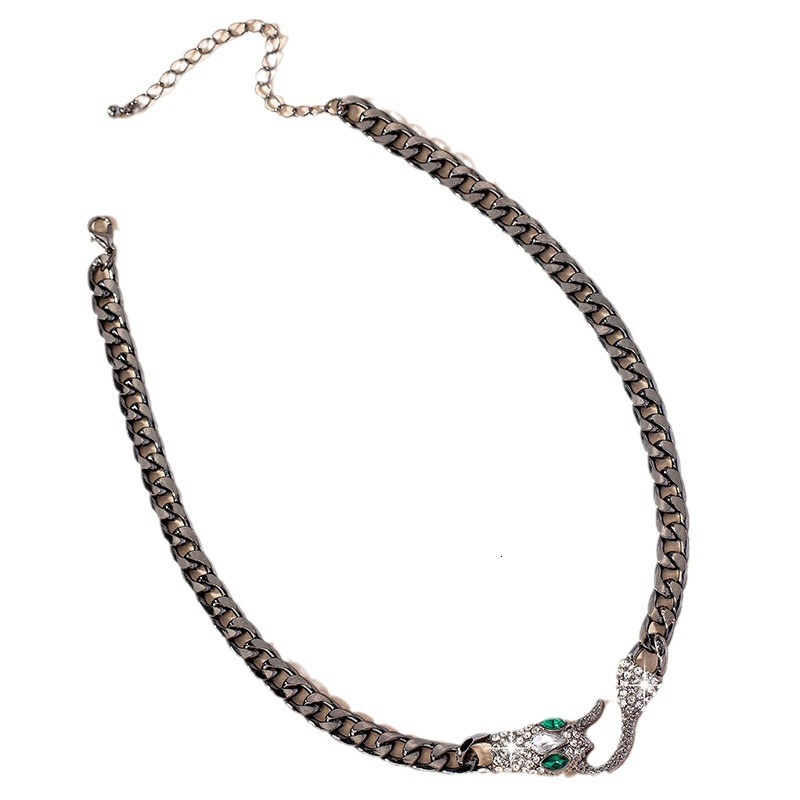 Luxury Brand Designer Jewelry European And American Hip-Hop Fashion Zodiac Snake Pendant Necklace For Women, Internet Celebrity Personality Punk Light