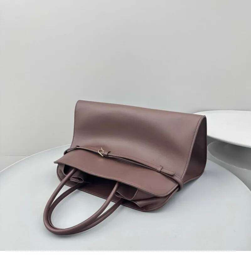 Tote Capacity Commuter Bag Cowhide Niche Shoulder Handbag Large Soft