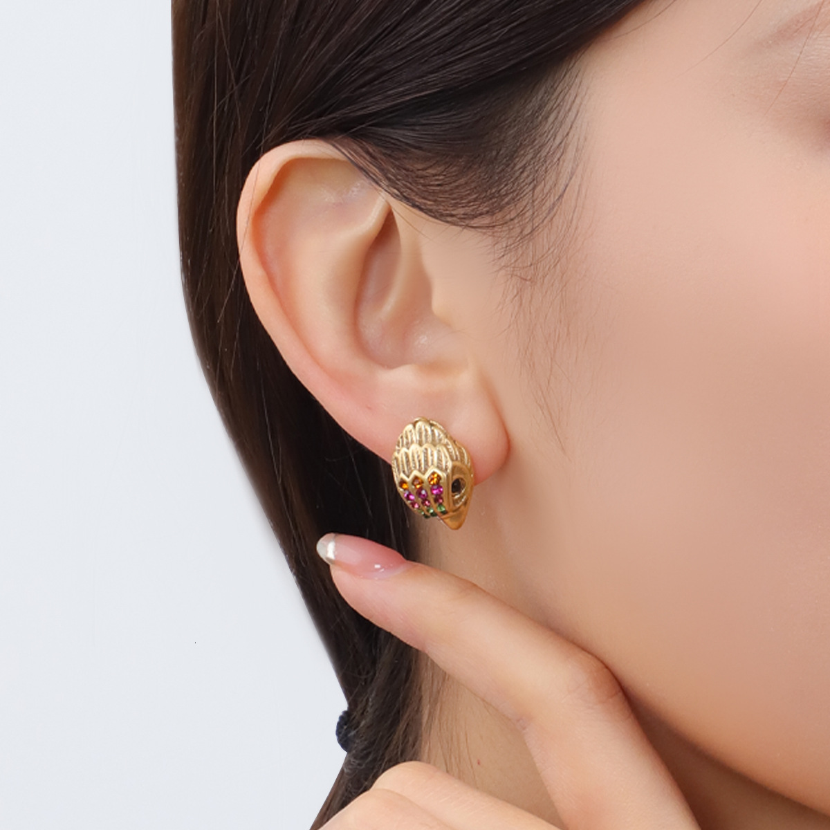 Luxury Brand Designer Jewelry European And American Vintage Style Peacock Head Inlaid Diamond Earrings With Distressed Look, Colorful Diamond Exquisit