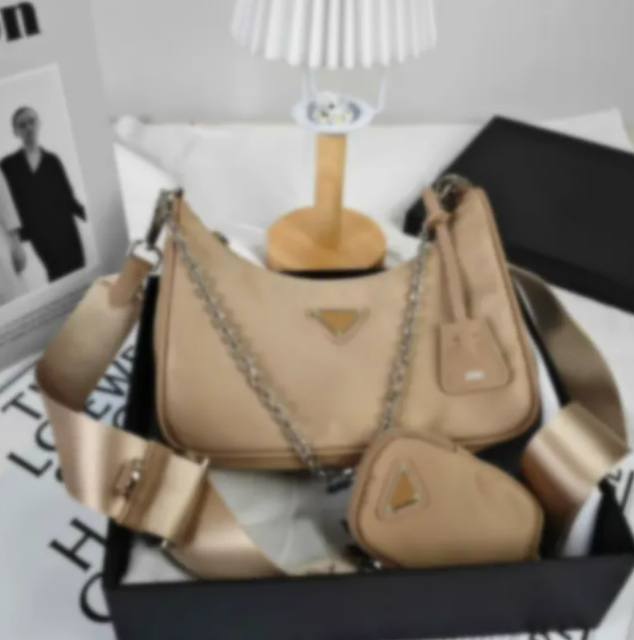 Designer handbags women shoulder bag vintage 2005 Diamonds Hobo cross body bags canvas Chest pack crsytal chain purse lady diamond luxury handbag purses