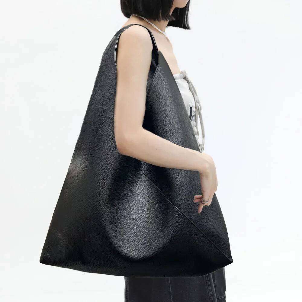 Ladies' Fashionable And Simple Vegan Leather Shoulder Bag, Large Capacity Retro Splicing Bucket Bag