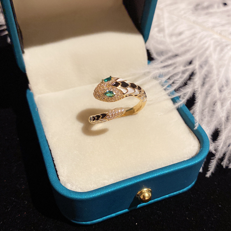 Luxury Brand Designer Jewelry 2022 New Micro Pave Zircon Oil Drop Snake Shape Open Ring For Women, Internet Celebrity Unique Creative Index Finger Rin