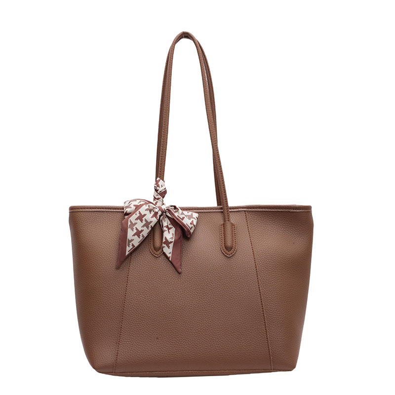 Designer bag free shipping Shoulder Bags Fashionable solid color simple versatile handbag with large capacity for commuting leisure