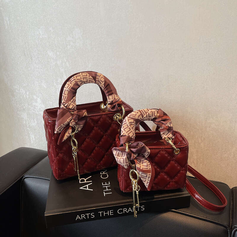 2024 Autumn New Princess Diana PU Single Shoulder Crossbody Bag Niche High-end Quilted Handbag for Women