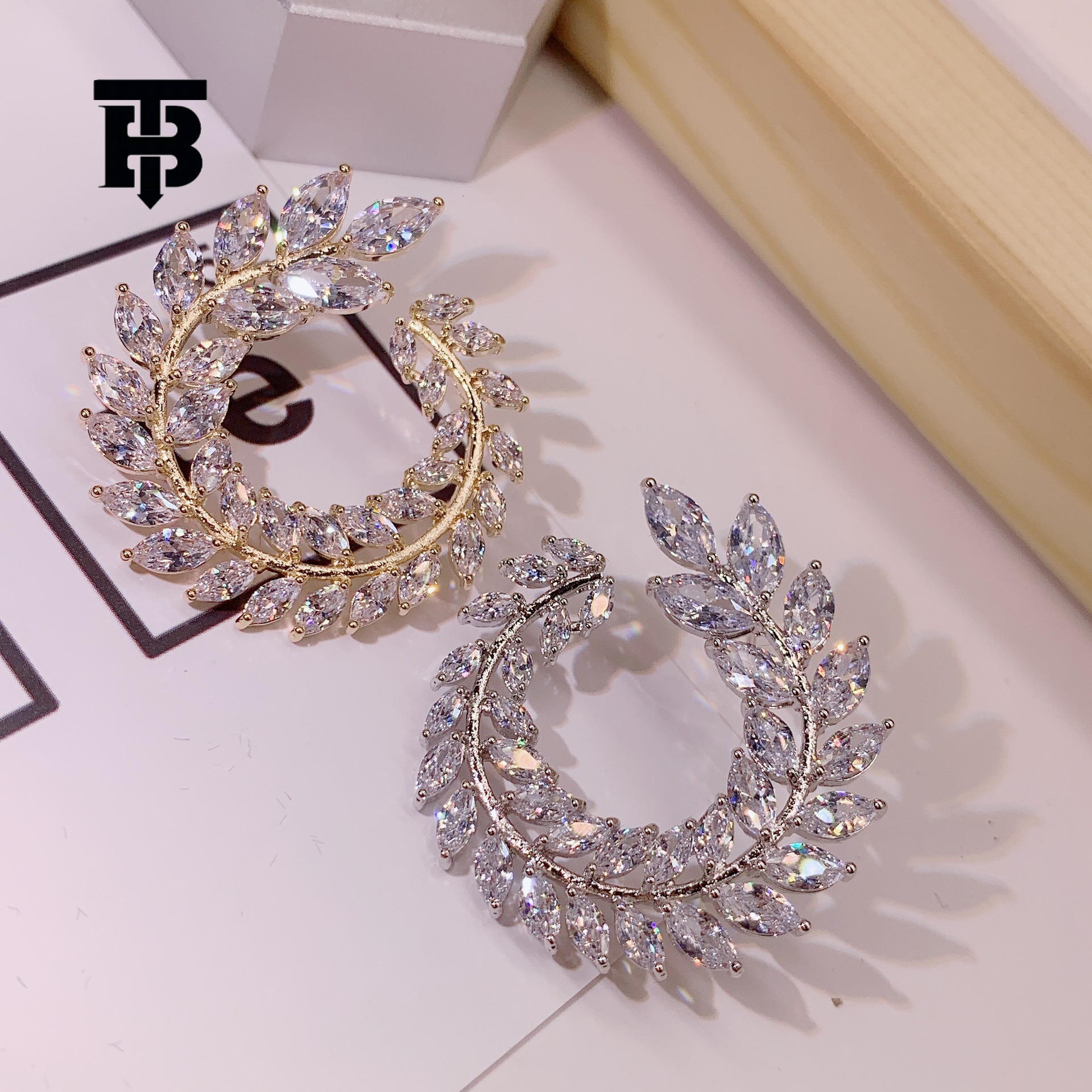 TB BHULAMTE Fashion Designer Creates Sparkling Zircon Olive Branch Shaped Luxury Women's Earrings Jewelry For Daily Wear Exquisite Elegant