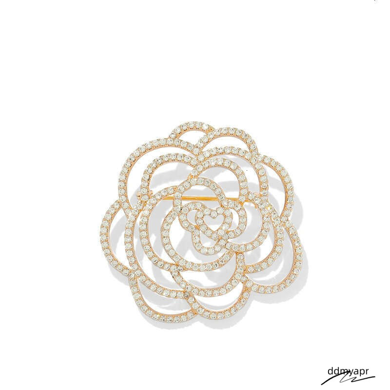 Collections Hollow Out Rose Flower Brooch Pin Rhinestone Elegant High End Women Accessories Wholesale Ddmyhome