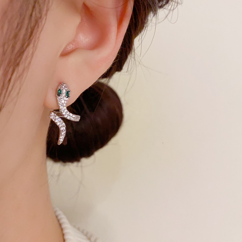 Jewelry ring Style Personality Minimalist Fashion Snake Shaped High End Unique Design Exquisite Simple Earrings Casual Combinations and Gifts