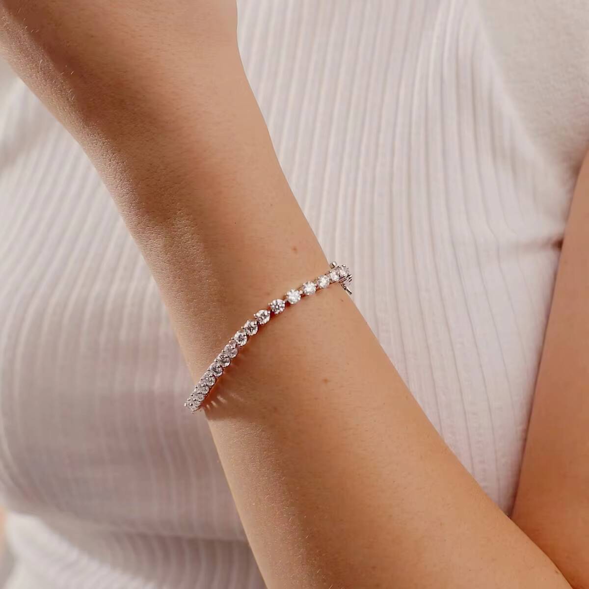 IGI Certified VVS1 CVD HPHT Lab Grown Diamond 14k 18k Real Solid Gold Three Prong Round Brilliant Cut Tennis Bracelet Women