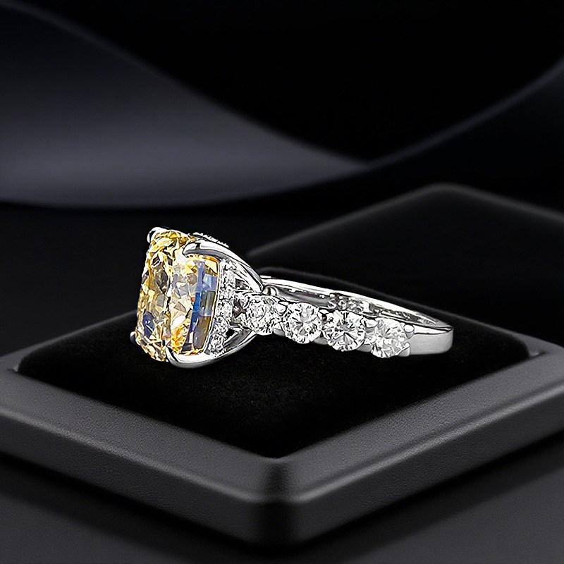 2025 Gorgeous Handmade Luxury Jewelry Genuine 100% 925 Sterling Silver Cushion Shape Lab Yellow Moissanite Diamond Eternity Women Wedding Bridal Ring 