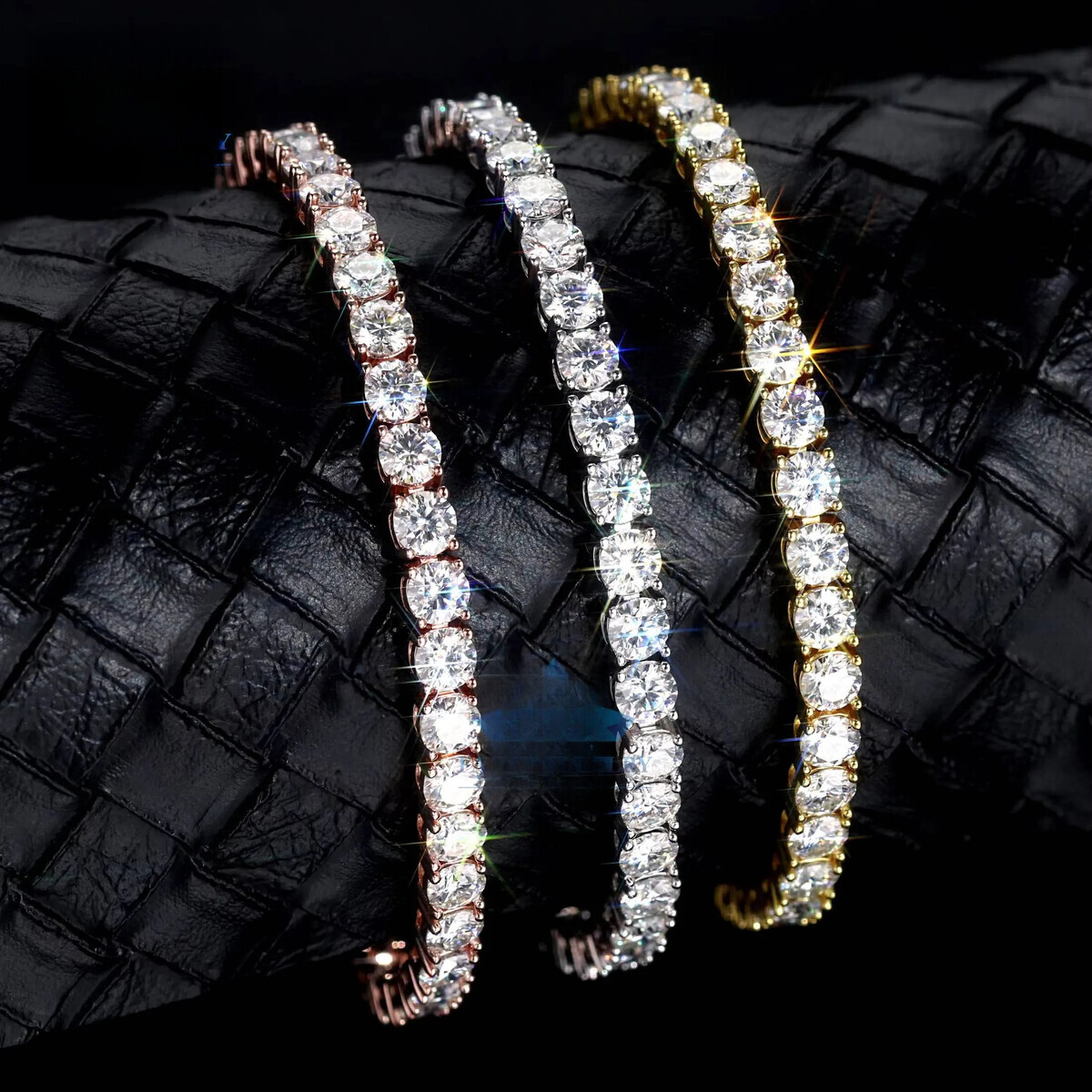 Iced Out Dia Sier Tennis 2mm 3mm 4mm 5mm 6.5mm D Color VVS Clarity Moissanite Clover Bracelet Charm