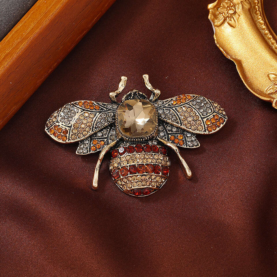 DHEssentials Newly Launched Full - diamond - adorned Bee Brooch for Women - A Stylish Accessory for Daily Outfits