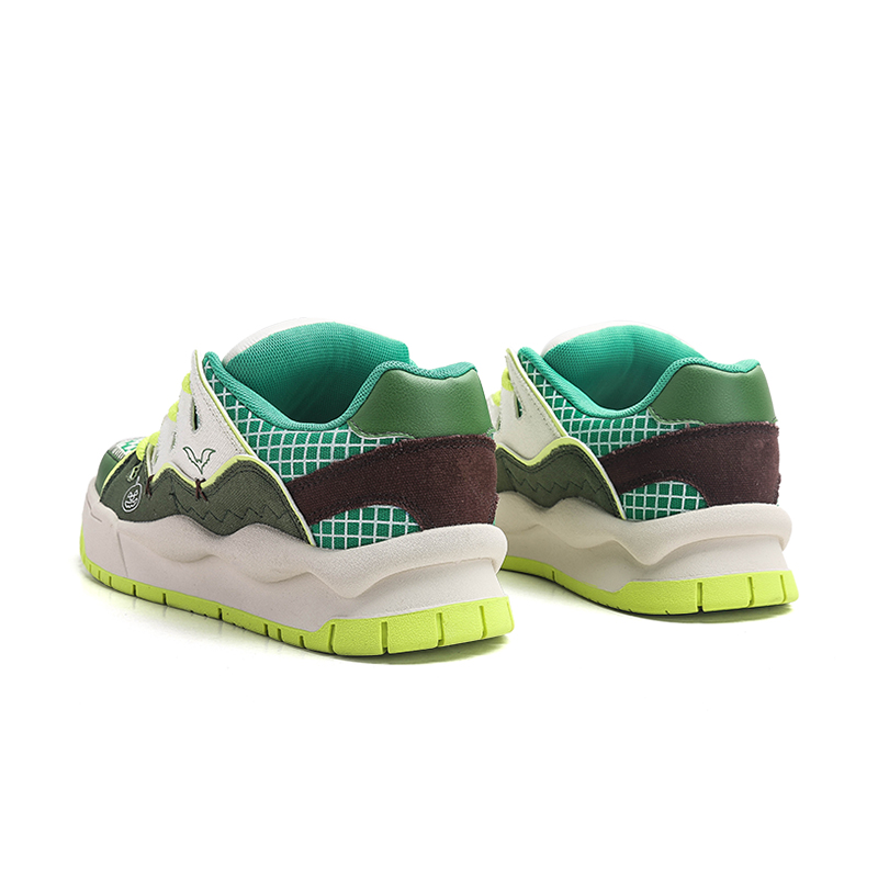 Versatile men's shoes, new trendy and fashionable board shoes, couple's casual sports shoes, designer sneakers