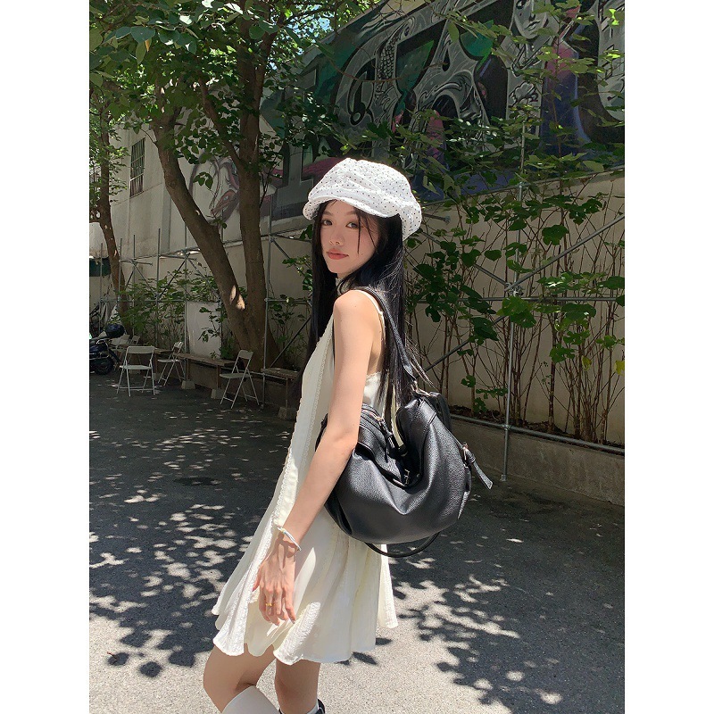 2025 Autumn New Sweet and Spicy Girl Large Capacity bag Retro niche Design Versatile Fashion Women's Shoulder Bag Designer Bag