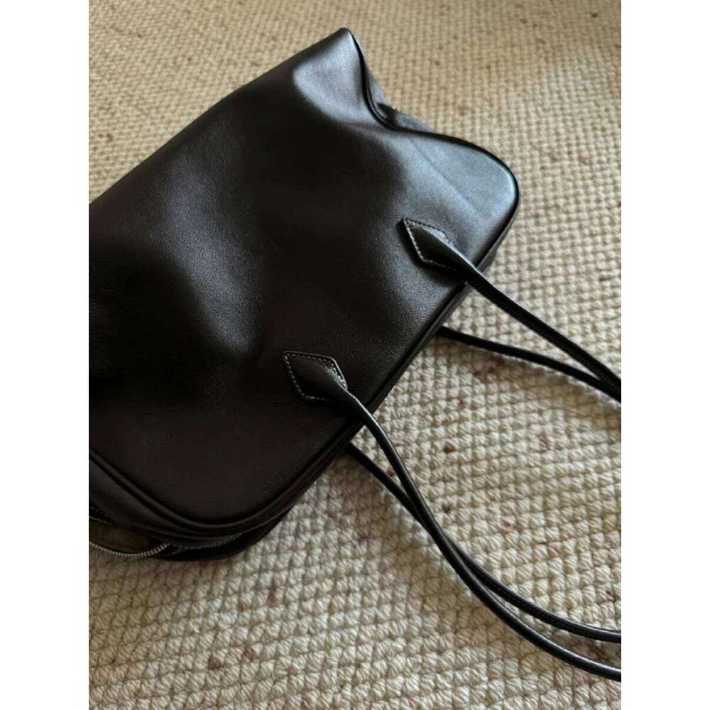 Leather Large Capaci Tote Women's 2025 New Commuter Single Oulder Boston Bag Faion Trend Car Sewing Line