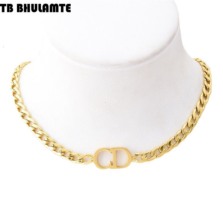 European And American Fashion Necklace Set CD Women's Luxury bag Necklace Simple Designer Fashionable And Popular Multifunctional Personalized Co