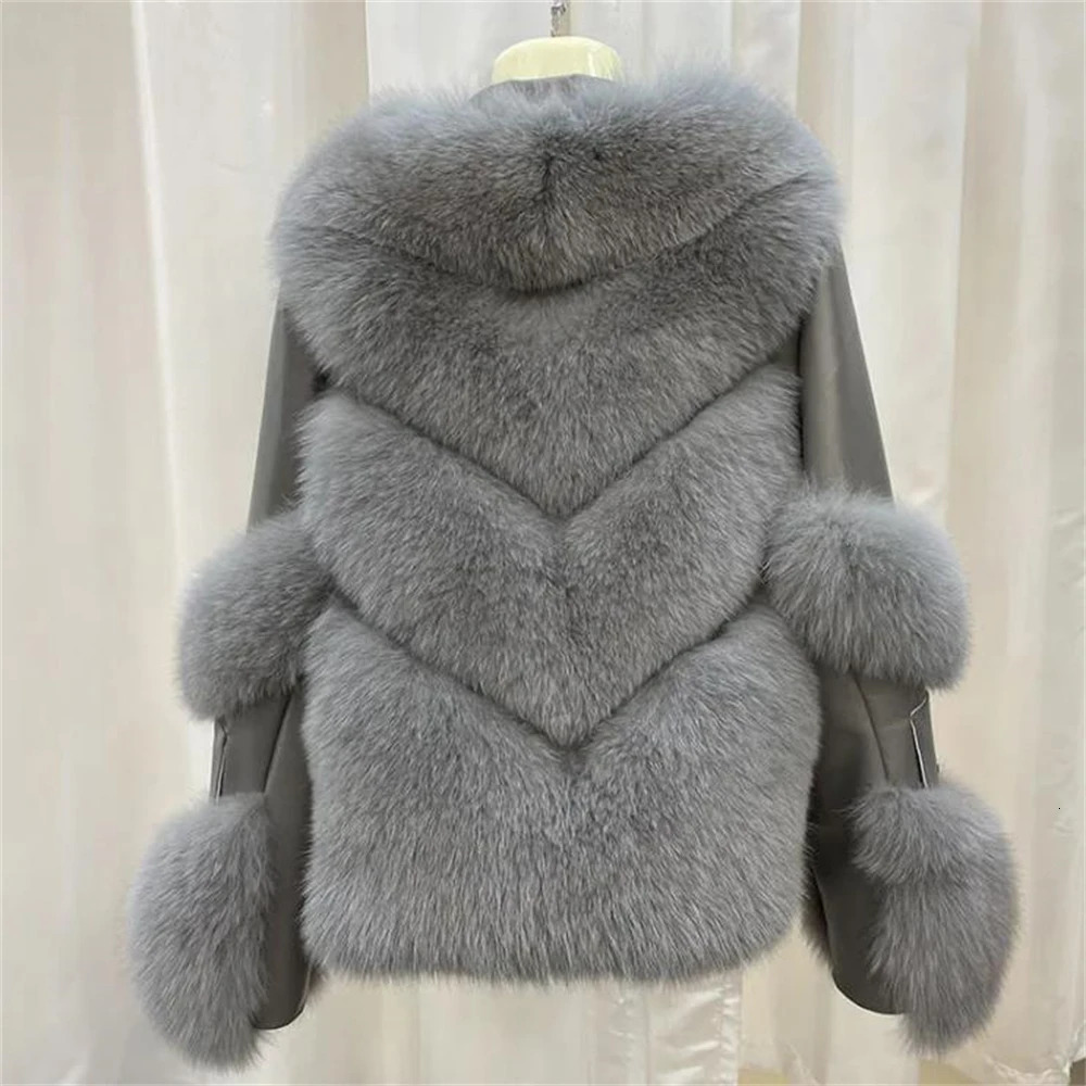 Women Winter Outerwear Tops Warm Short Fox Fur Coat Leather Full Fox Fur Motorcycle Jacket 250906