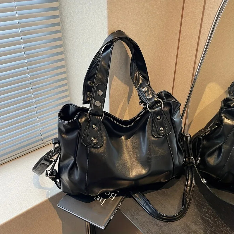 Large Capacity Vintage Leather Handbag with Zipper Closure Crossbody Tote Bags Fashion Versatile Suitable for Commuting Use 250906