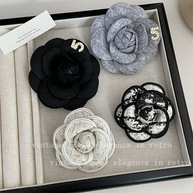 brooch style 5word camellia french autumn winter Ink gray elegant socialite temperament brooch highend feel brooches designer