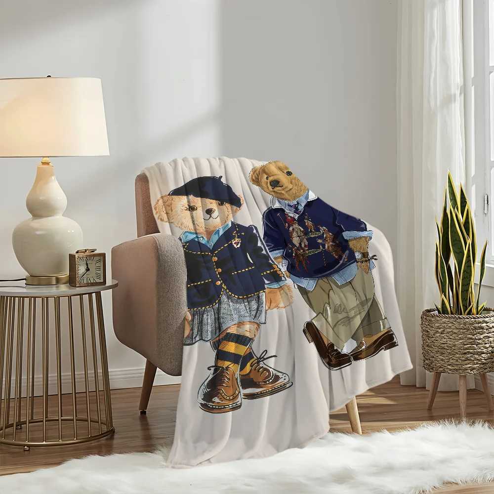 Designer Fashion PPolo BBears Luxury Blanket Soft Comfortable Nap Plush Suitable For Iiving Room Office Bedroom Birthday Home Kid Gift Y250908