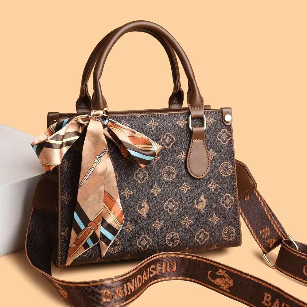 2025 New Women Designer Bags Tote Bags High Quality Texture Single Shoulder Crossbody Bag Fashion Commuter Small Square Bag H260319