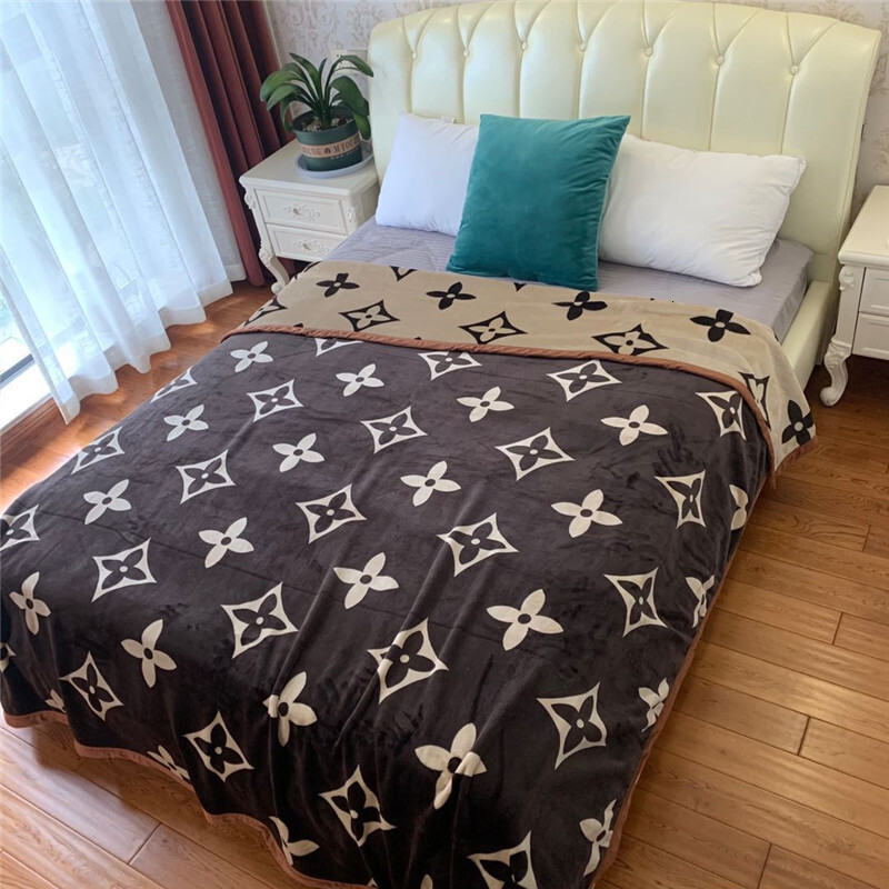 New AB Version Cloud Mink Velvet Composite Quilt Thickened Double Layer Coral Throw Air Conditioning Fleece Bed Sheet Blanket