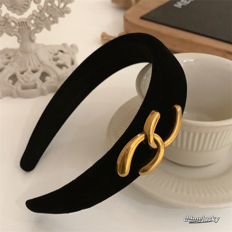 Minimalist High-End For Women Autumn And Winter Internet Celebrity Face Washing Headband Versatile Elegant High Skull Top Hair Accessory 250711