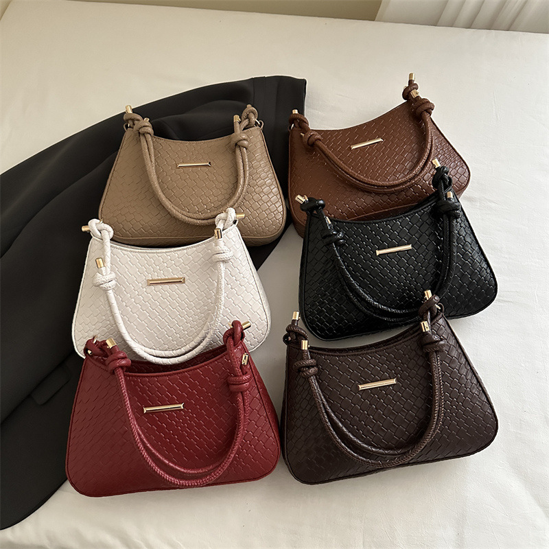 Free Shipping 2025 New Women's Solid Color Underarm Purse Minimalist Crossbody Shoulder Bag Elegant Top Handle Commuter Bag