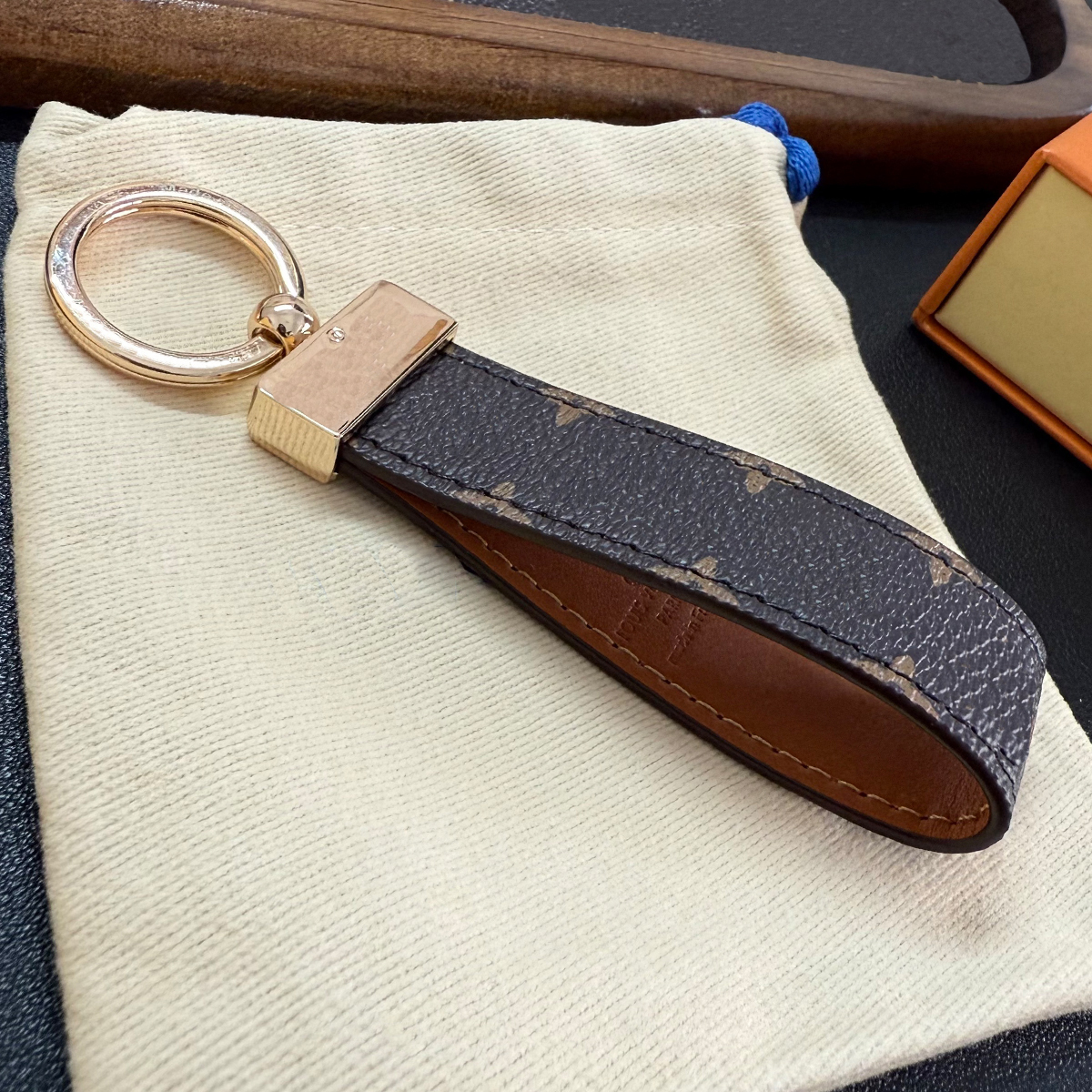 Key Ring Pendant Leather Explosive European and American Brand Bag Hanging Decoration Car Keychain