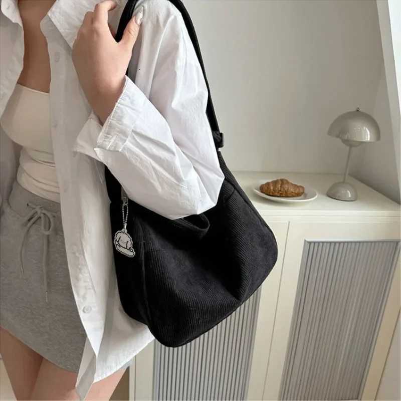 Womens Corduroy Shoulder Bag Casual Striped Large Capacity Tote with Zipper Closure Cute Hat Patch Perfect for Everyday Use R250908