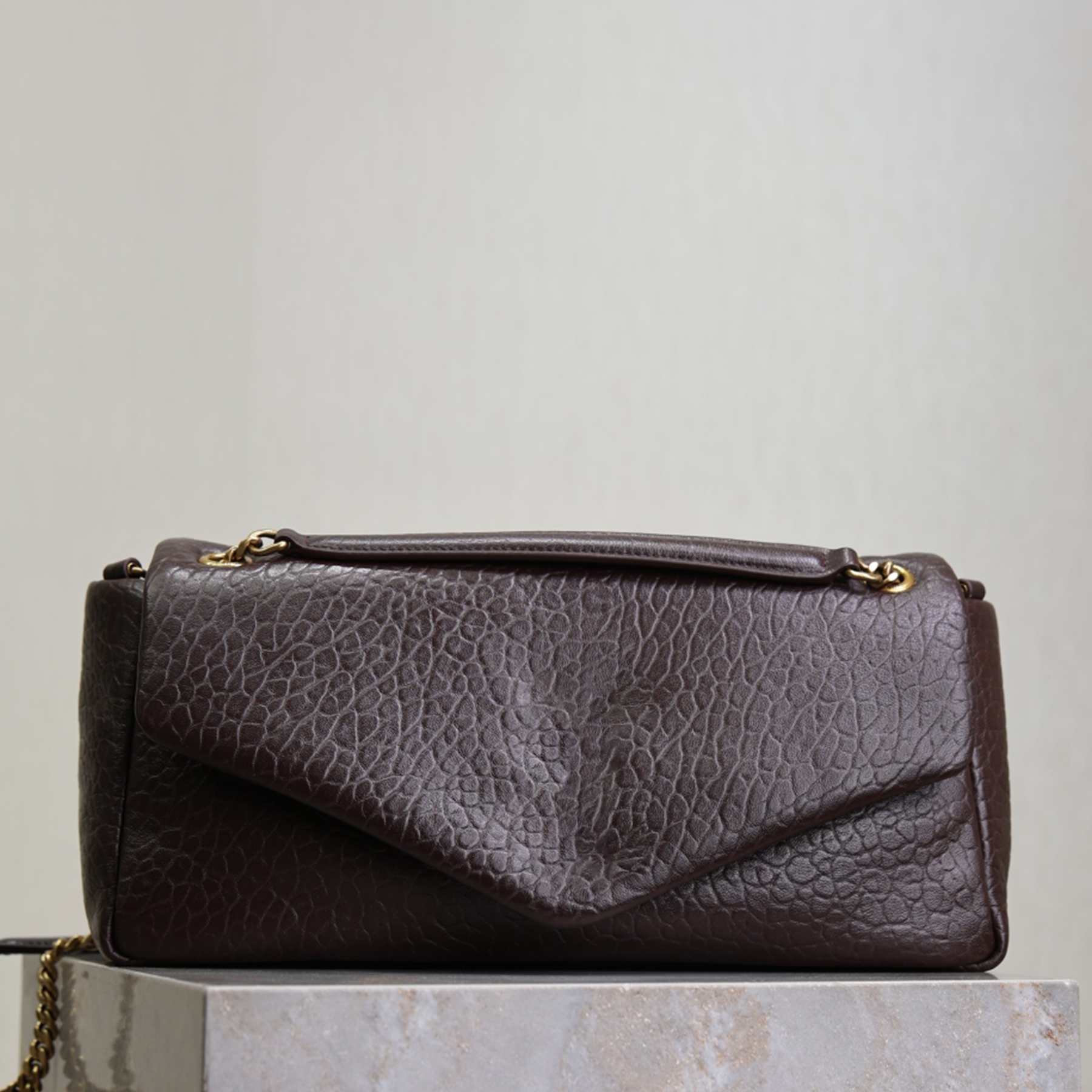 Top Quality Calypso In Grained Lambskin Shoulder Bag Luxury Designer Soft Genuine Leather Crossbody Bag Grosgrain Lining Handbag Magnetic Closure Clutch Bag Purse