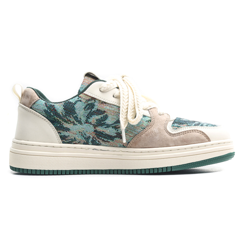 Vintage Graffiti Print Sneakers Men Breathable Casual Loafers Women Korean Style Trendy hiking shoes casual shoes lightweight comfortable Trendy brand