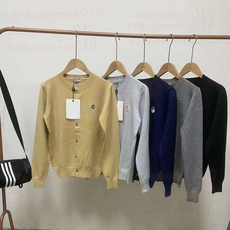 Monclcer Pufferjacket Designer Clothes Monclcer Clothes Denim Hoodie Monterex Tracksuit veste homme Kids Neck Embroidered Jacket Polo Sweater