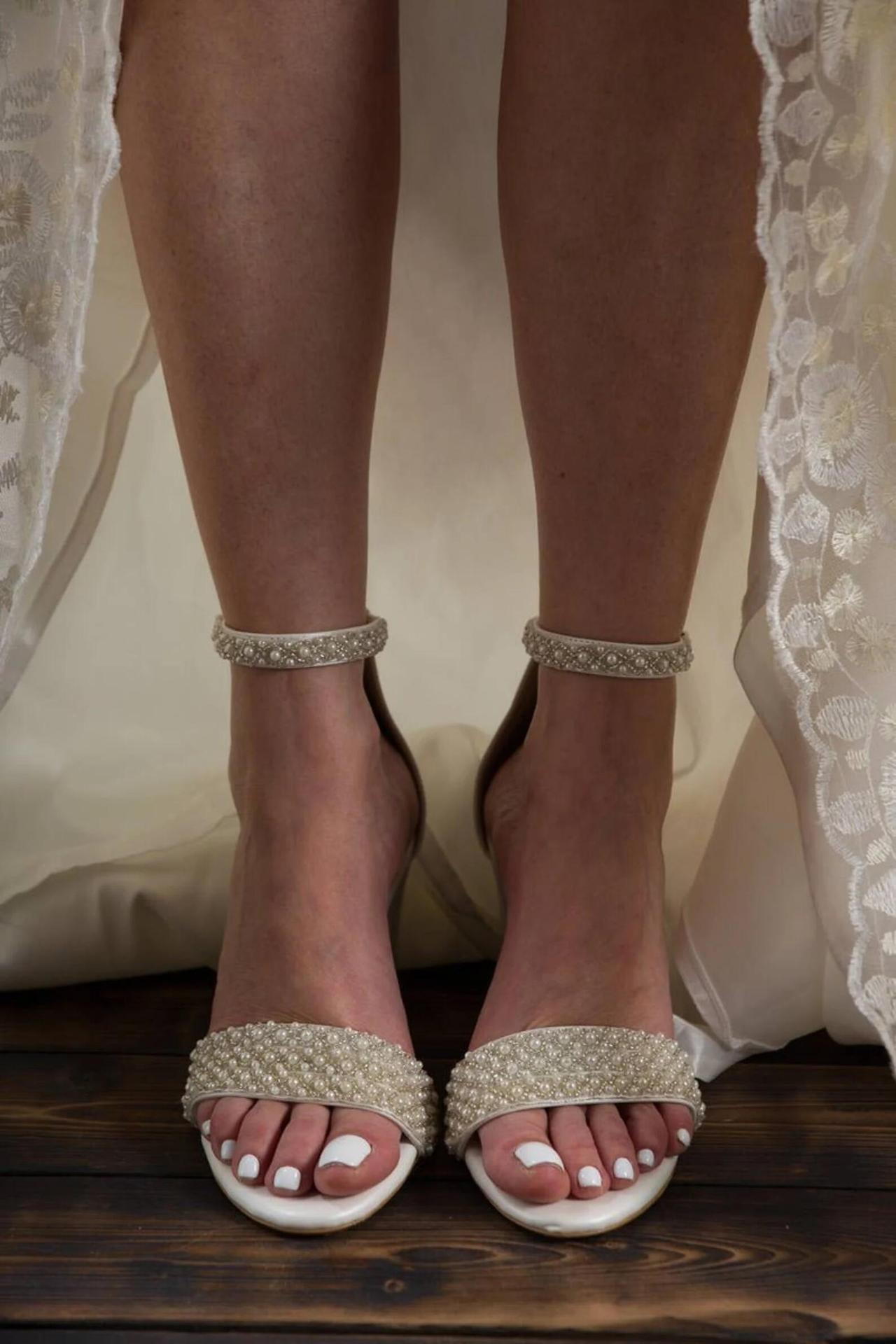 Ivory Pearls Beaded Wedding Bridal With Strap Open Toe Ladies Fashion Chunky Heel Bride Women Shoes Sandals Lg0205 Youmaidress