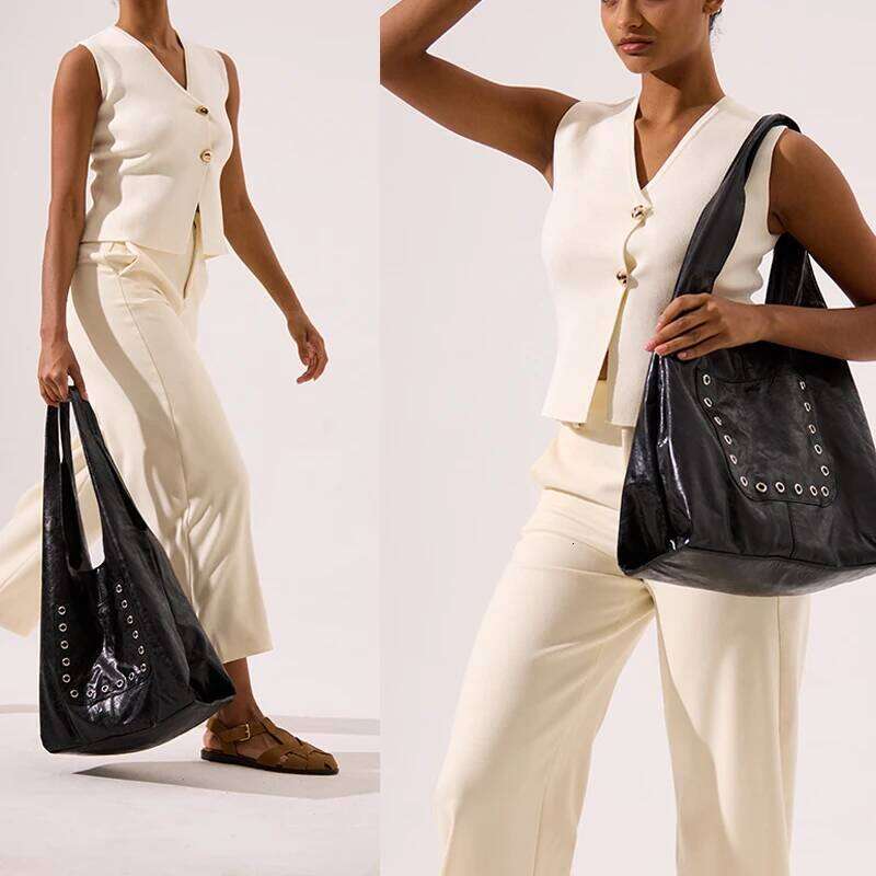 Vintage Rivet Large Capacity Women Shoulder Soft Oil Wax Pu Leather Handbags Big Tote Bags Retro Motorcycle Bag 2025