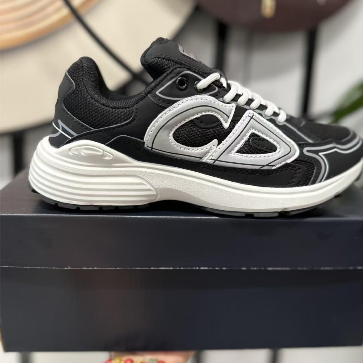 Free shipping designer Thick-Soled Height-Increasing Versatile Couple Shoes Men and Women Sports Shoes Fashionable Outdoor Casual Shoes