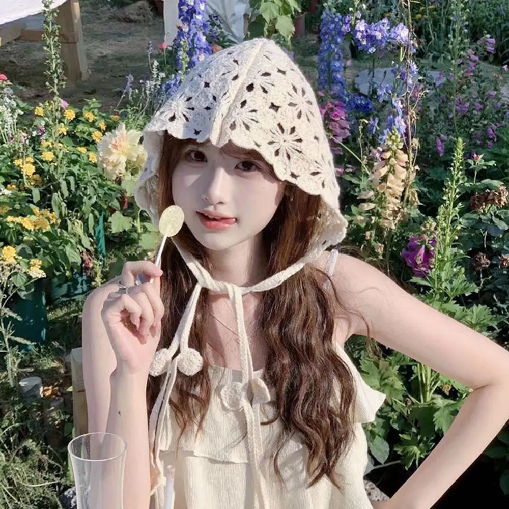 Summer Breathable Hollowed Out Knitted Hat Flowers Lace Beret Cap Fashion Casual Skullies for Women w250905