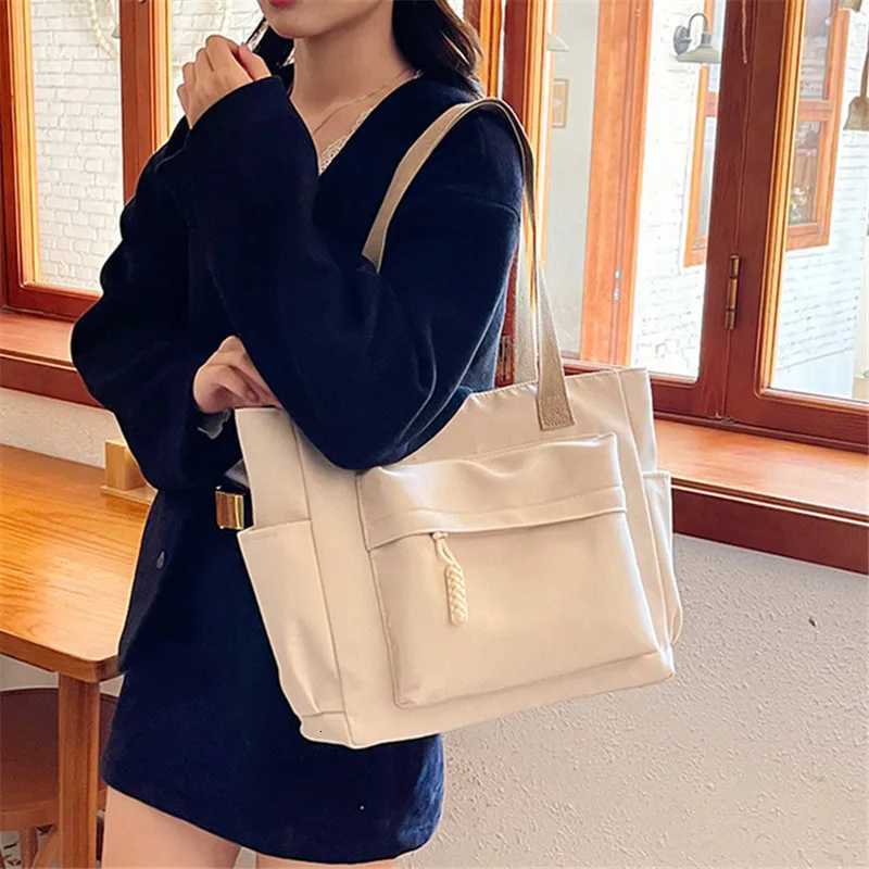 Nylon Tote Bag with Multiple Pocket Lightweight Foldable Design for Office Commute Shopping Fitness Storage Handbag Shoulder Bag R250908
