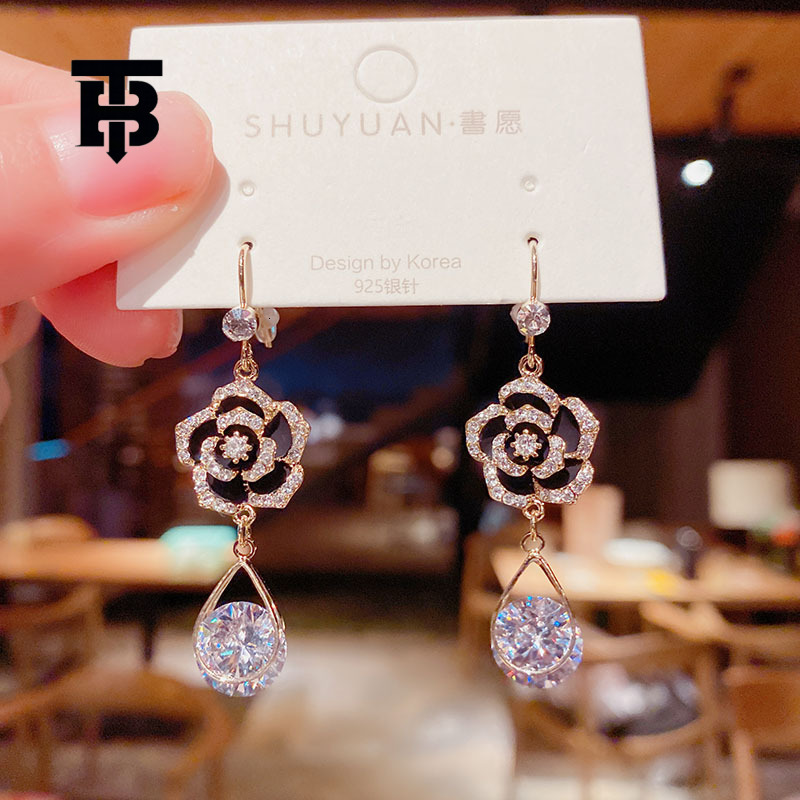 TB BHULAMTE Korean Style Elegant Luxury Accessories Exquisite Versatile Black Flower Style Designer Women's Earrings High-end Social Wear Retro P