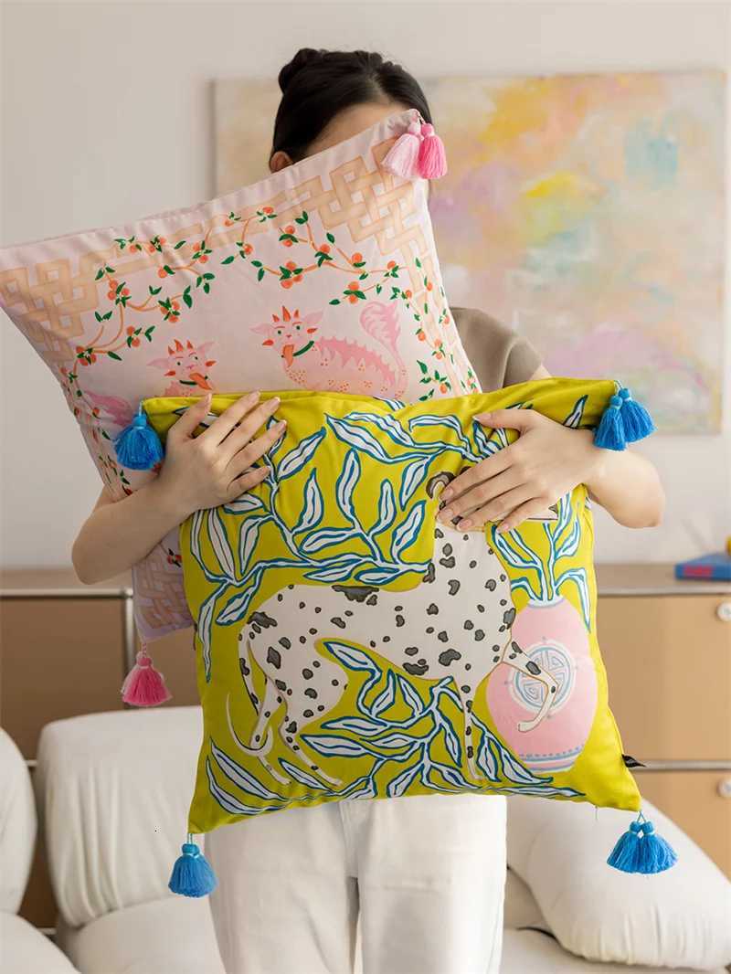 Luxurious Vintage Dog Print Throw Pillow Cover Case Soft Decorative Living Room Bedrooom 18x18 Inch Y251108