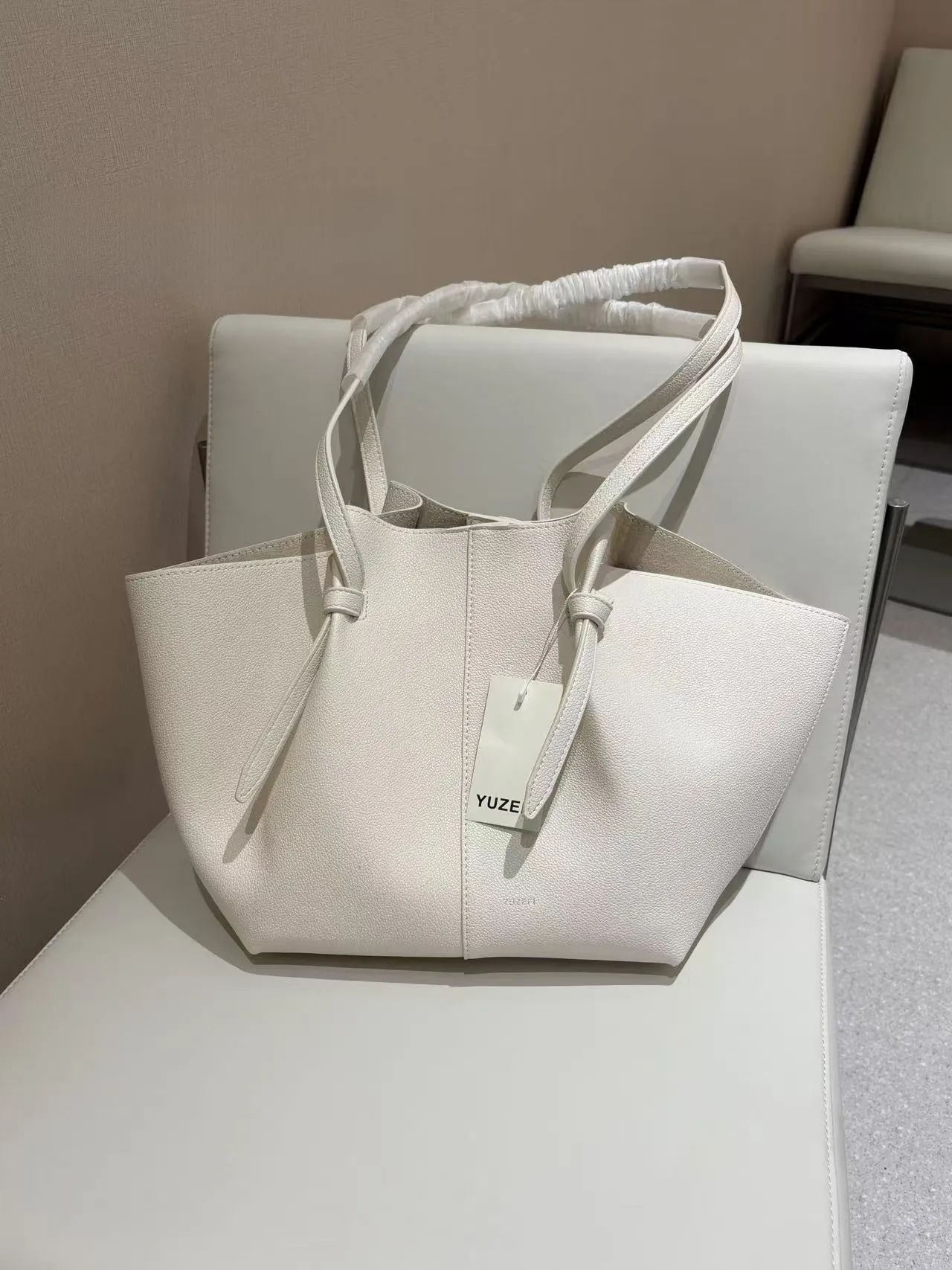 2025 fashionable YUZEFI Wing Bag Genuine Leather Tote Armpit Bag
