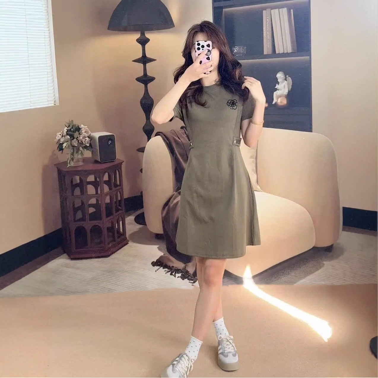 D92Dress is simple and elegant, high-end temperament, medium-length waist A-line women's dress
