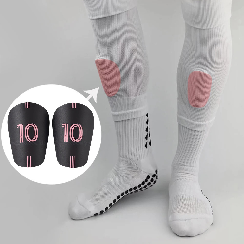 2pcs Mini Football Shin Pad Plastic Soccer Guard Leg Protector Football Training Shank Board for Kid Adult Breathable Shin Guard 250908