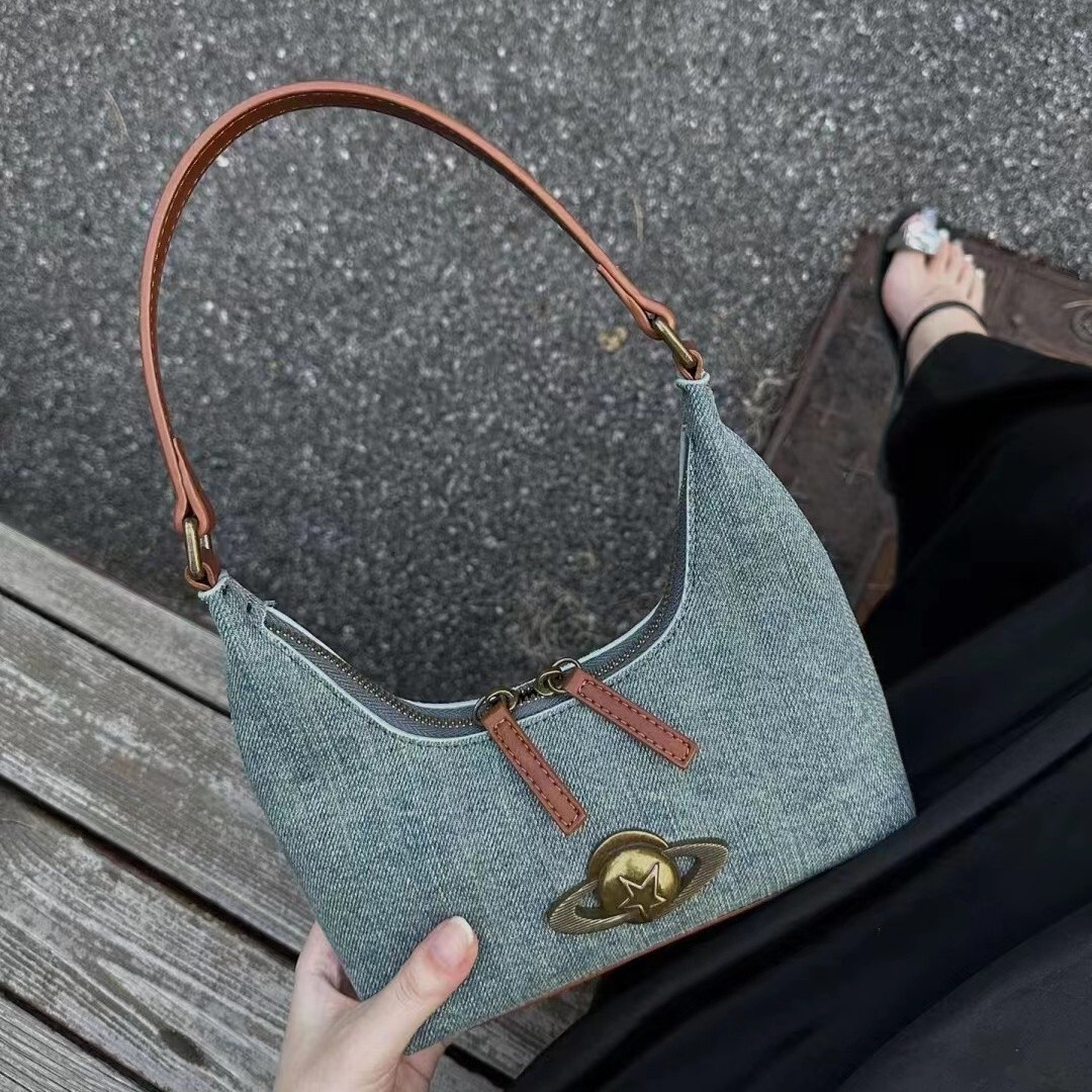 2025 Autumn New Women's Cowboy Underarm Bag Trendy Retro and niche Design Versatile bag Women's Shoulder Bag Designer Bag