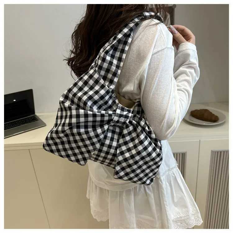 Retro Bow Plaid Womens Shoulder Bags Simple Commuter Ladies Underarm Vest Bag Casual Portable Female Shopping Handbags Tote R250908