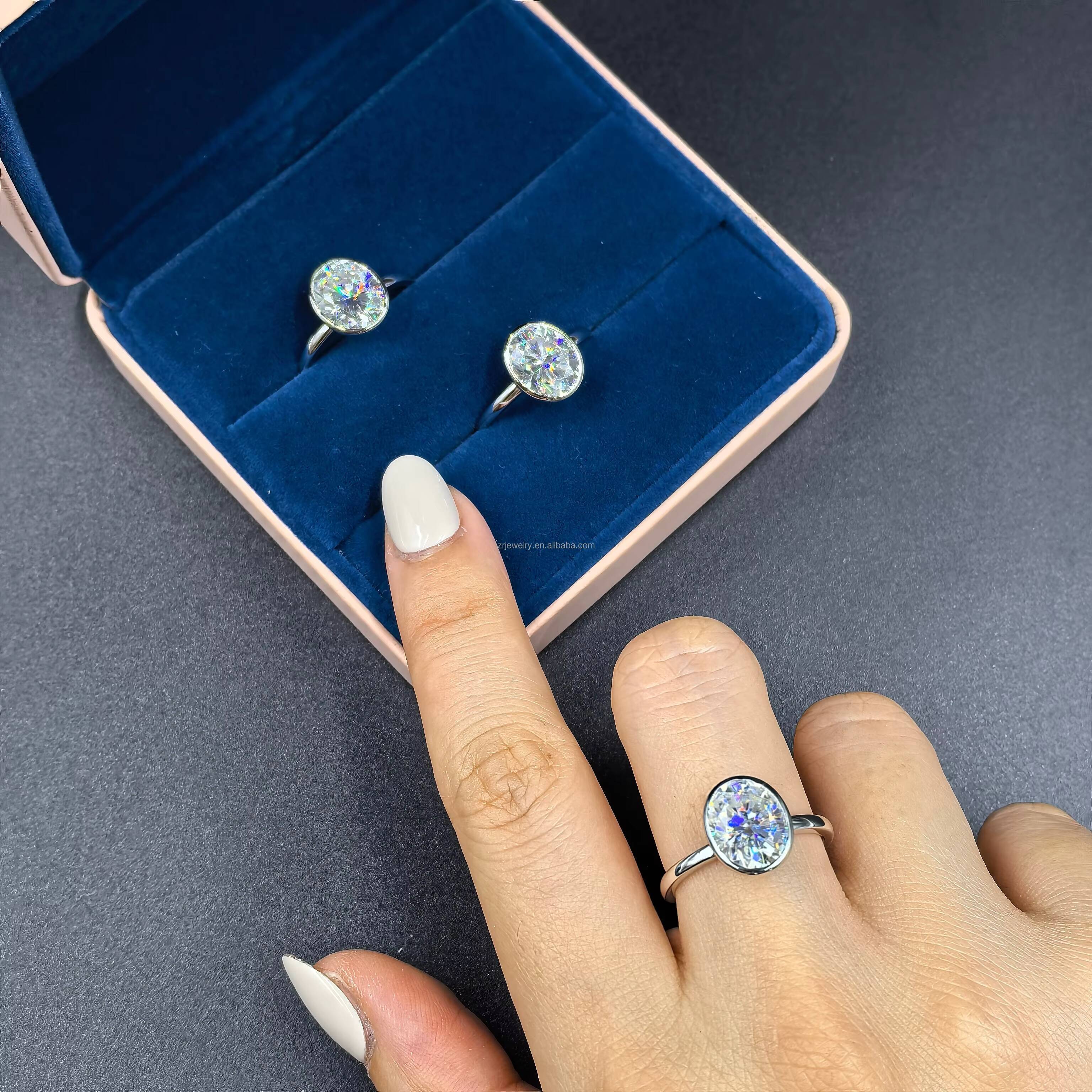 Bezel 5ct Oval Moissanite Solitaire Rings 1ct 2ct S925 Sterling Silver Gold Plated Minimal Bezel Signet Moissanite Ring Men