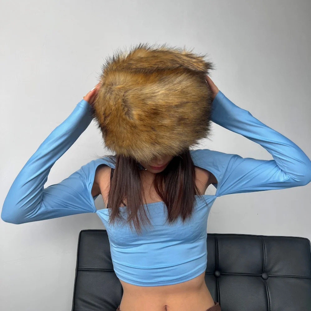 Women Winter Faux Fur Hat Cossack Russian Style Fuzzy Fluffy Cap Y2K 2000s Warm Hat for Female Outdoor Windproof and Frost Proof 250908