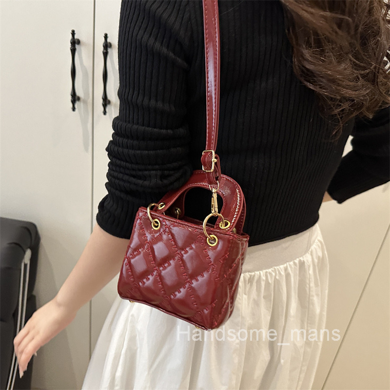 Fashion Textured Quilted Handbag Small Square Bag for Women Summer New Stylish Single Shoulder Bag Crossbody Bag