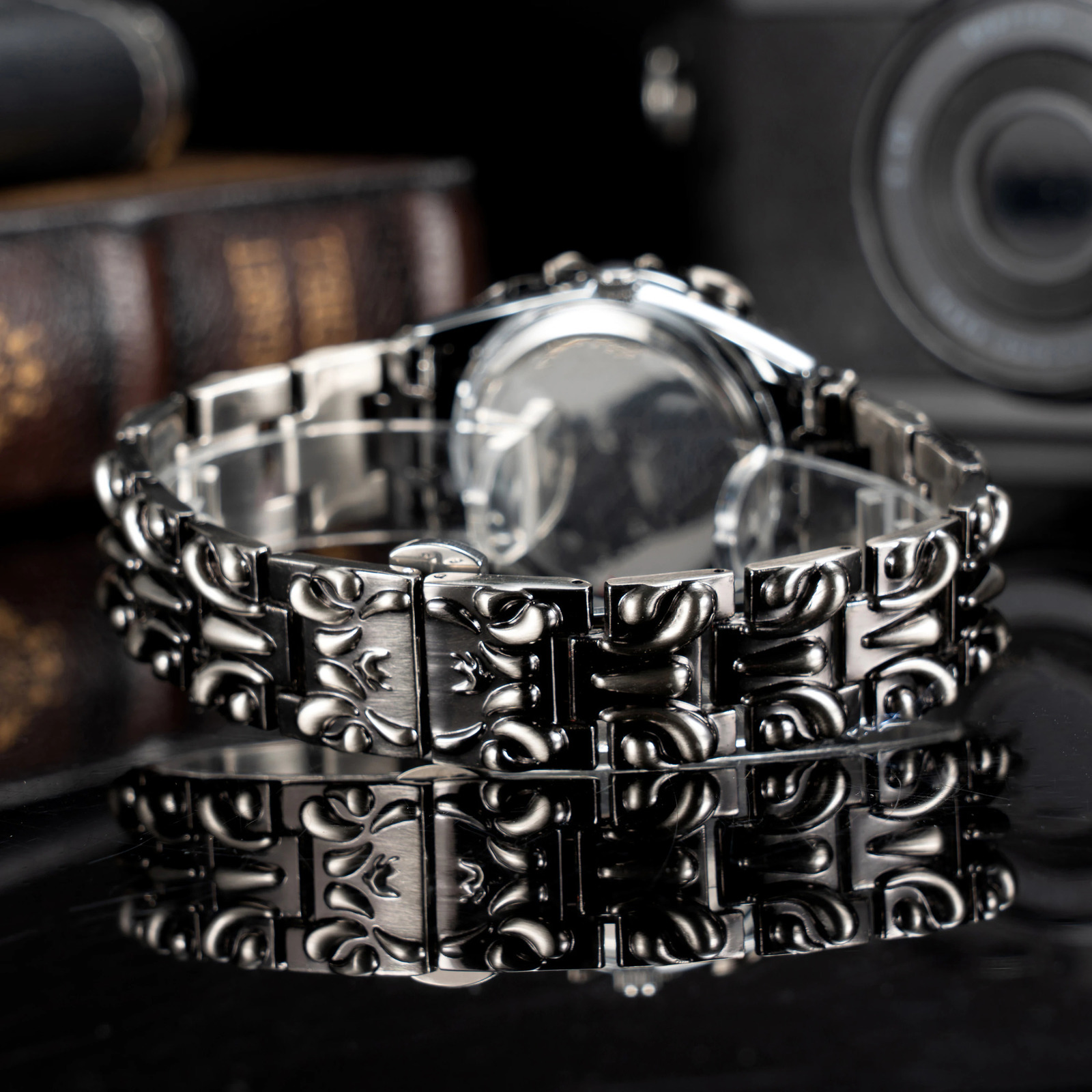 y2k Fashion Spiked Watch Alabaster Cool Street Style Demon Claw Shape Dial Unique Men Quartz Watch reloj hombre 250908