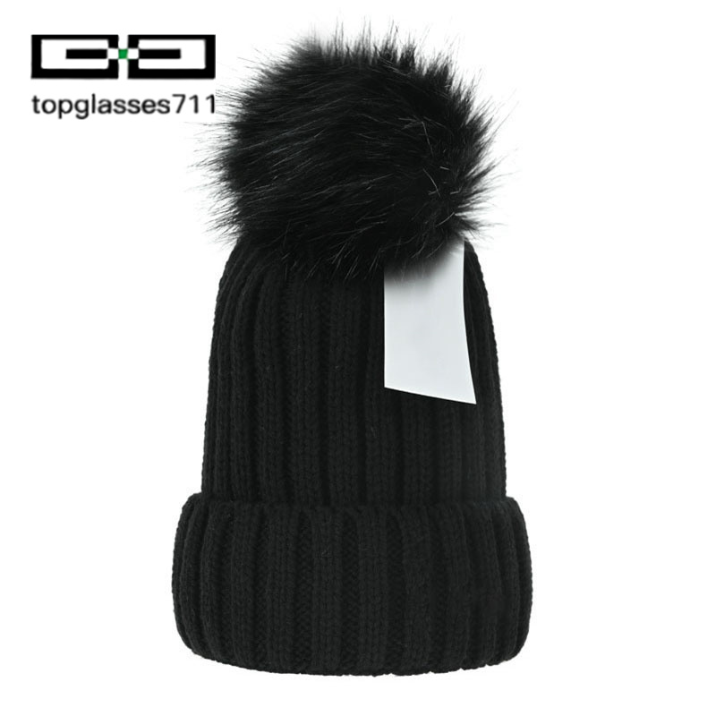 BeanieSkull Caps Soft hat Monclair Beanie womens cashmere soft hat designer casquette Luxury Mens Beanie cap stylish thermal hat Trucker Hat Winter knitted hairbal